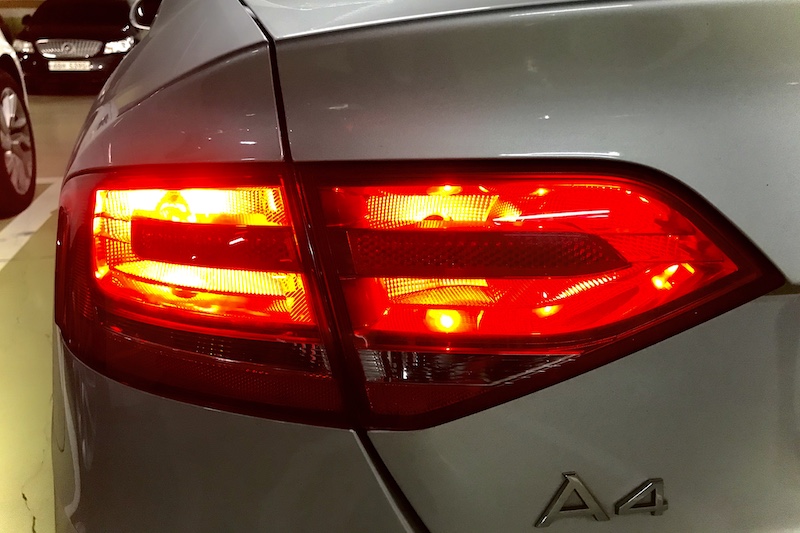 audi a4 taillight driver's side